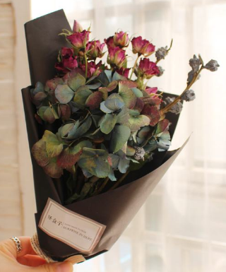 寻觅心仪花卉摆设与礼品花卉的便捷途径 联系方式全攻略